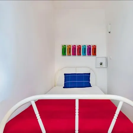 Duque 2br Flat At Historical Chiado *