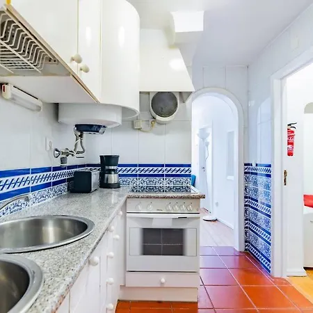 Duque 2br Flat At Historical Chiado Apartment Lisbon