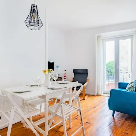 Duque 2br Flat At Historical Chiado *
