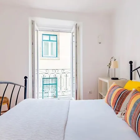아파트 Duque 2br Flat At Historical Chiado 리스본
