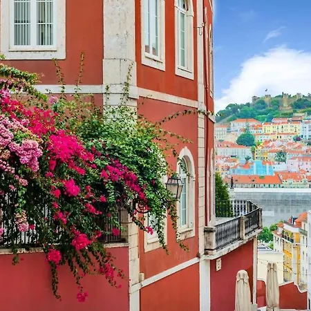 Duque 2br Flat At Historical Chiado Lissabon